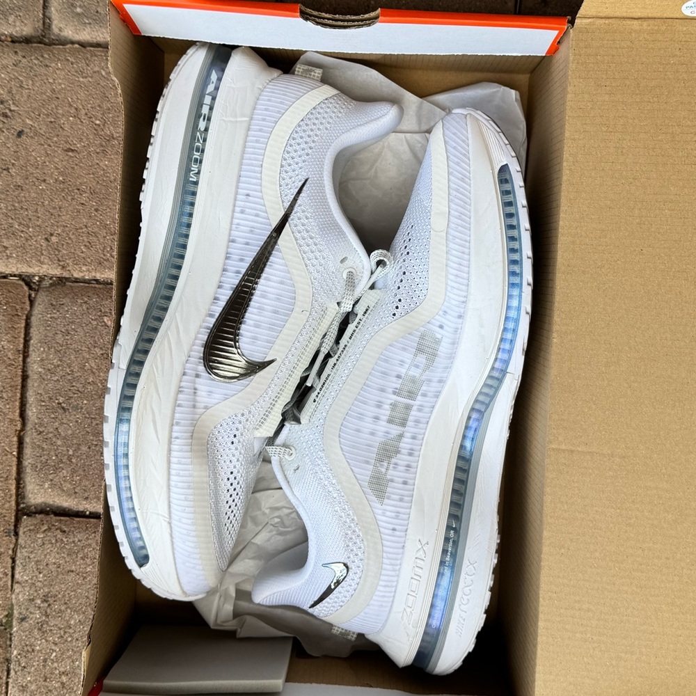 Nike Pegasus Premium Size 12.5 *WORN ONCE* - Picture 5 of 6